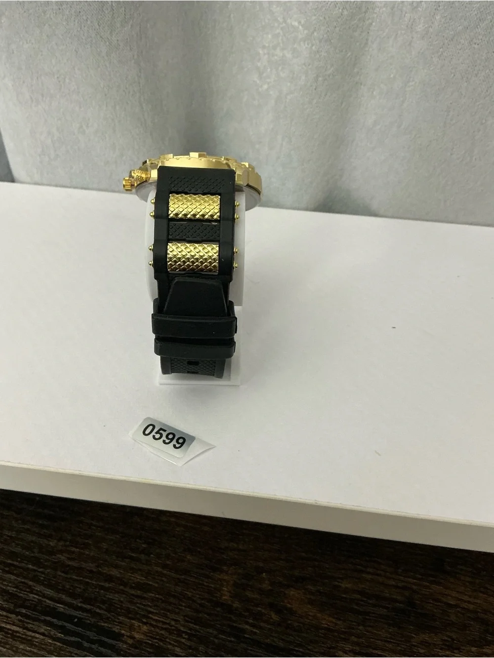 N/A gold tone